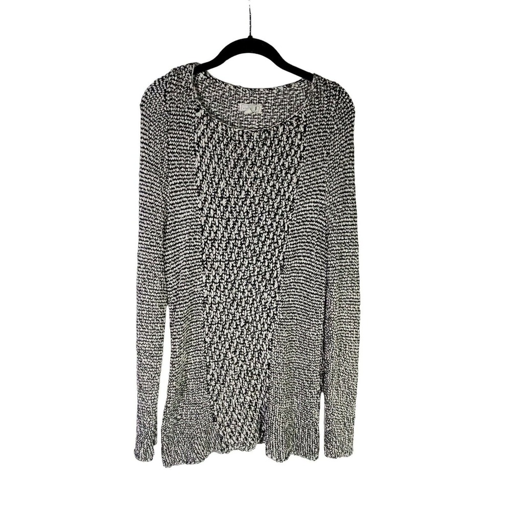 Knot Sisters Sweater One Size Black White Long Sleeve Crew Neck Pullover Top